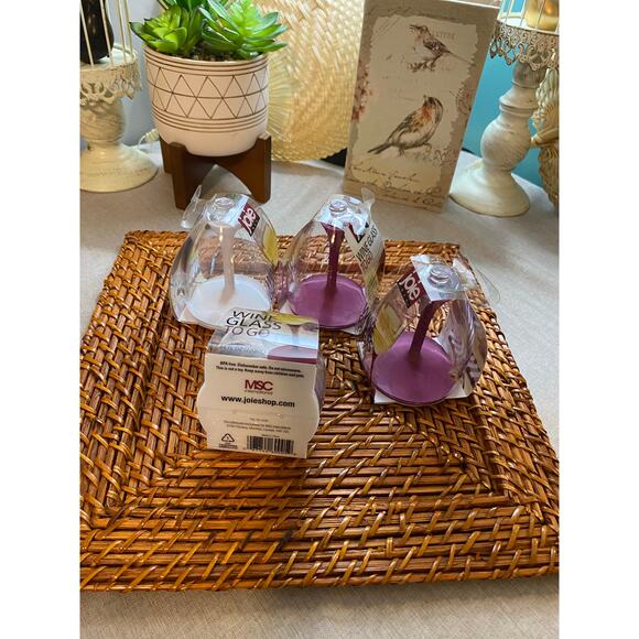 New Set of 4 Joie Wine Glass To Go 2 White 2 Wine Red Lot $12.95 MSRP Each - Picture 5 of 8